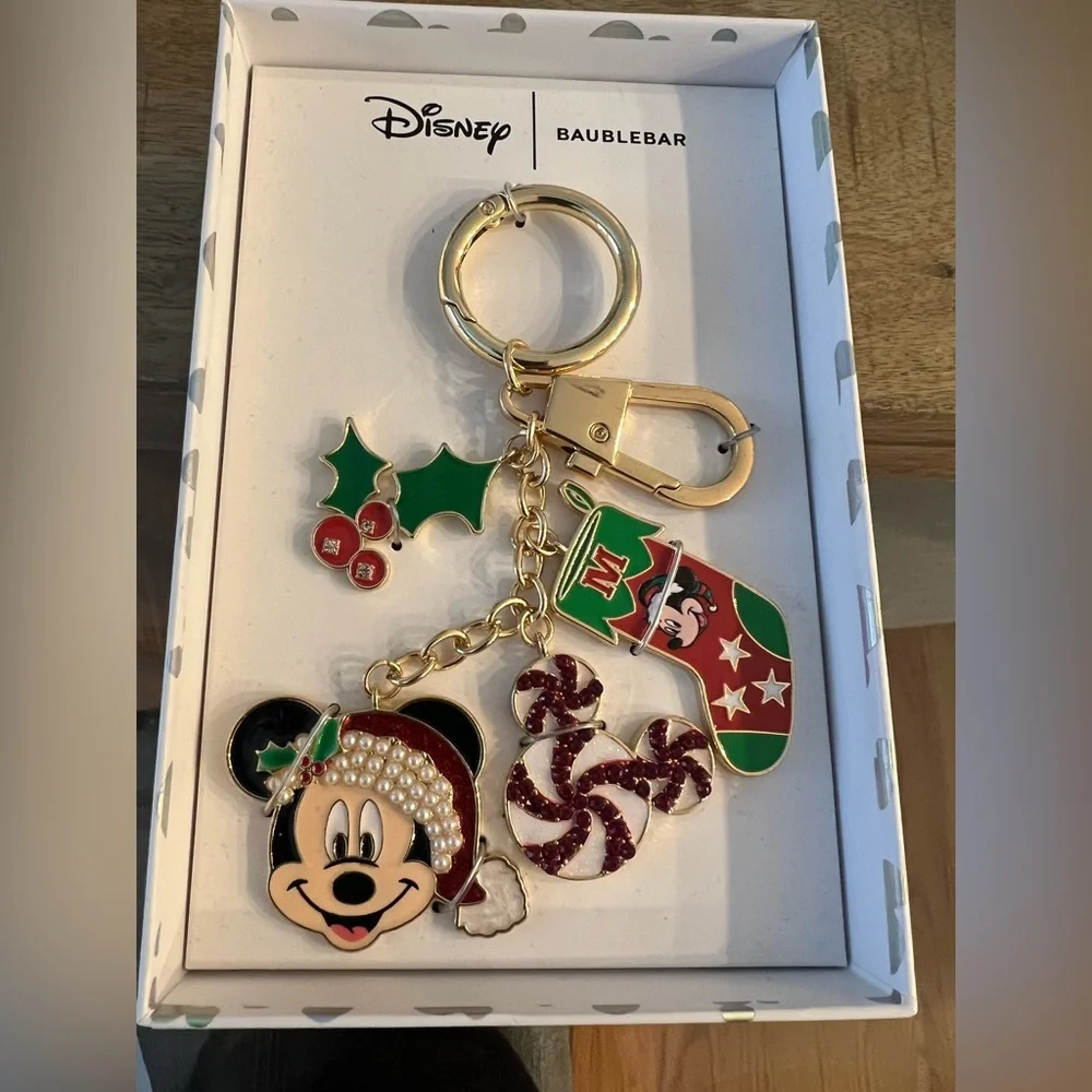 Disney Festive holiday Christmas Mickey Keychain with Gold and Green